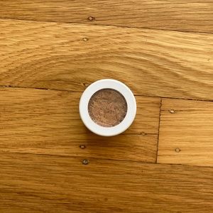 *SOLD* Colourpop Super Shock Eyeshadow in Fluffy